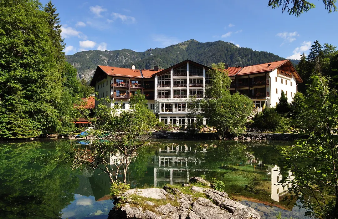 Hotel am Badersee-1