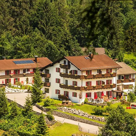 Bayern Resort Hotel - Adults only - mit Zugspitzblick - Eibsee-Nähe - Wellnessbereich - Naturpool im Sommer-2